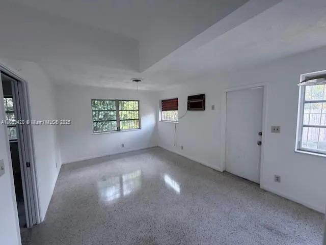 2601 NW 9th Ter, #0