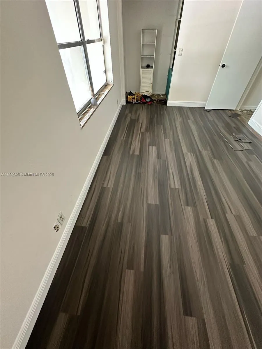 7501 Kimberly Blvd, #104