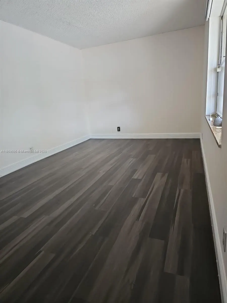 7501 Kimberly Blvd, #104