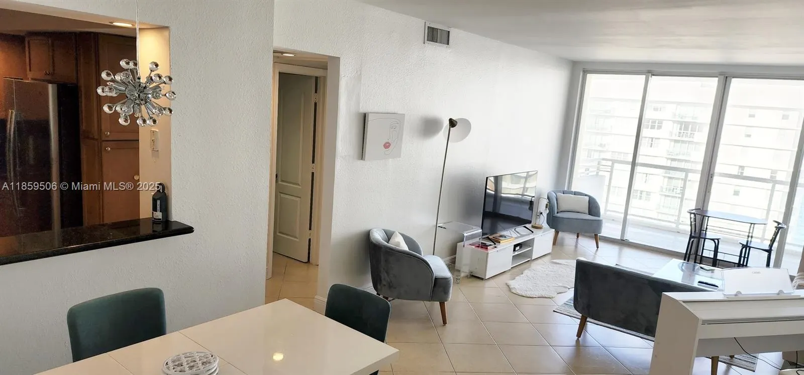 5600 Collins Ave, #17W