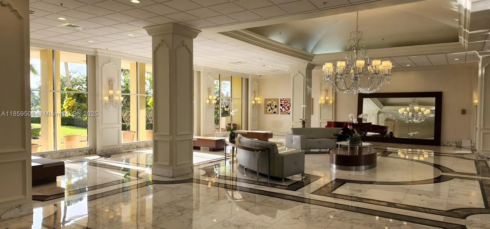 5600 Collins Ave, #17W