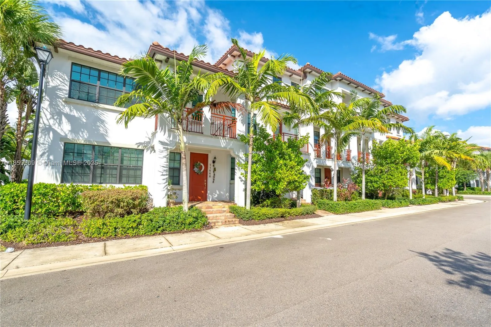 11660 SW 13th Ct