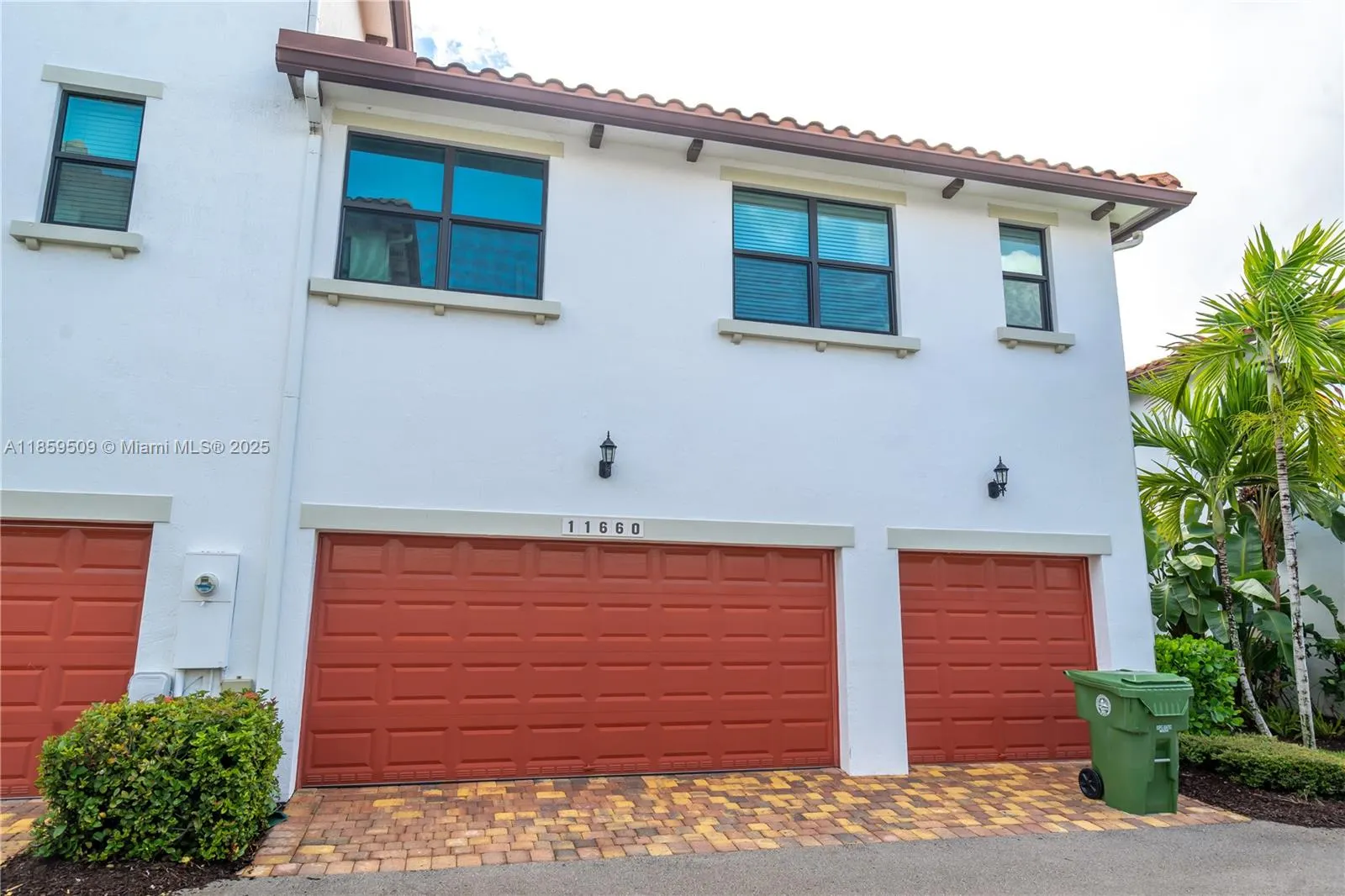 11660 SW 13th Ct