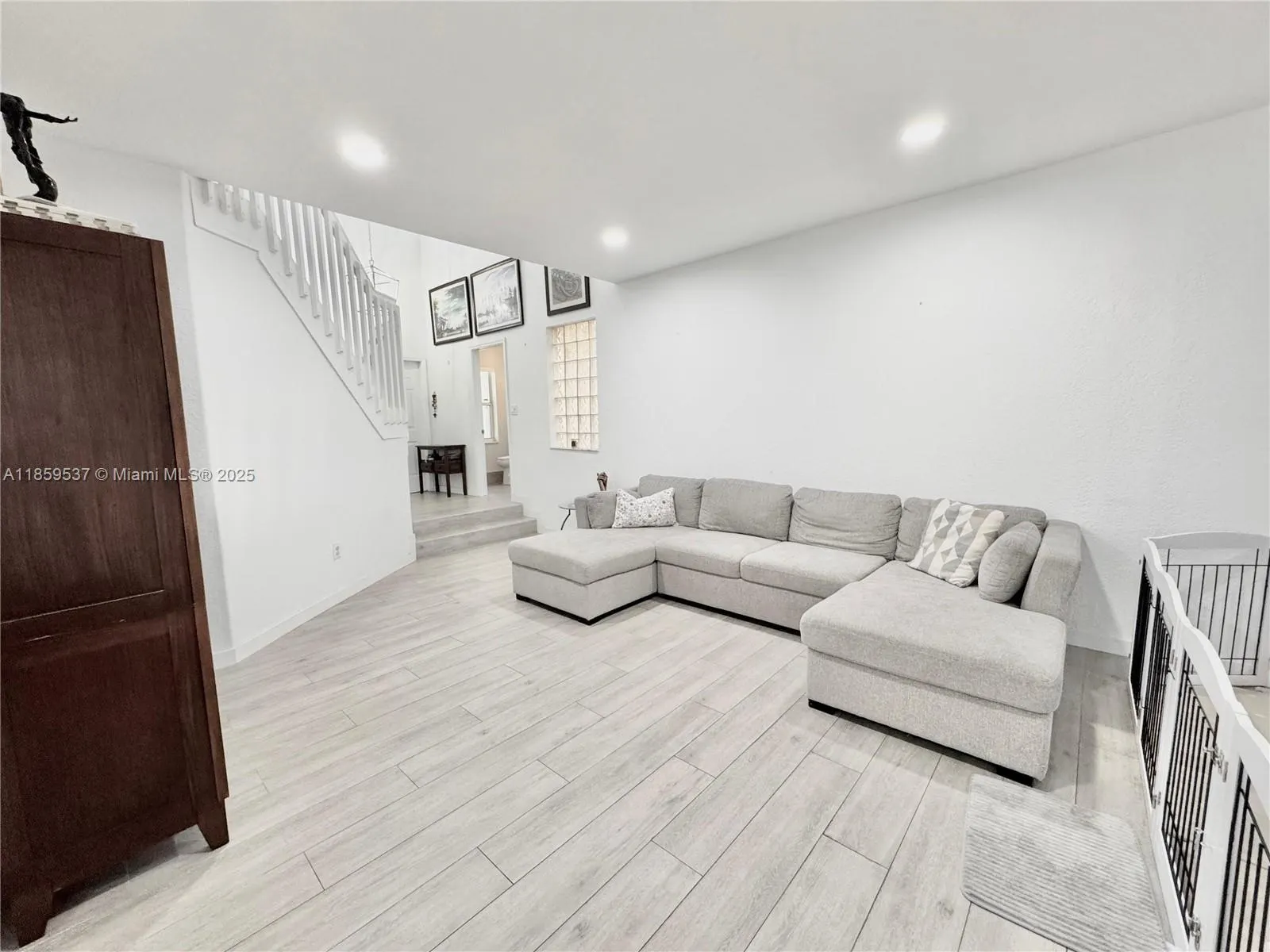 17130 SW 36th Ct
