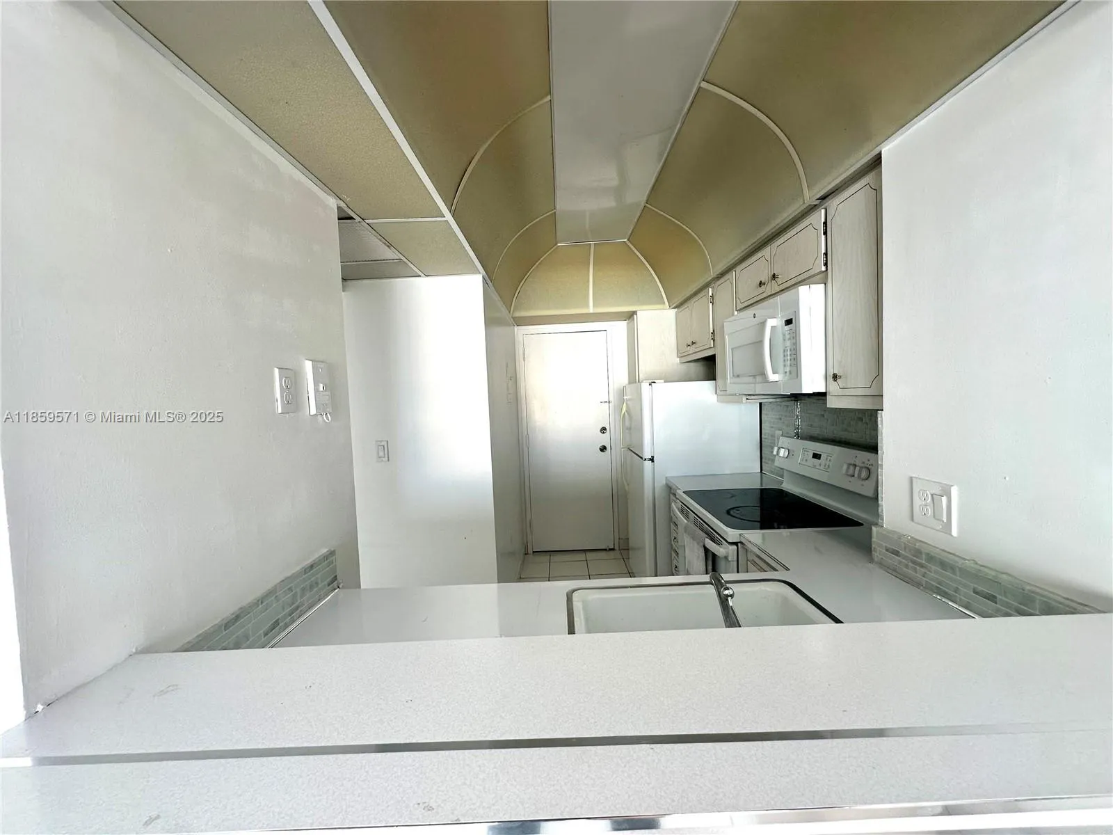 1965 S Ocean Dr, #10H