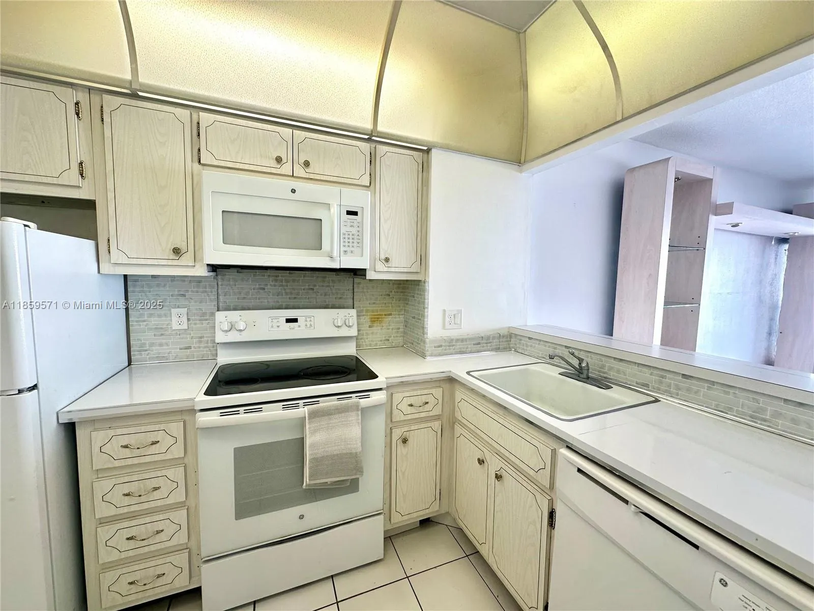 1965 S Ocean Dr, #10H
