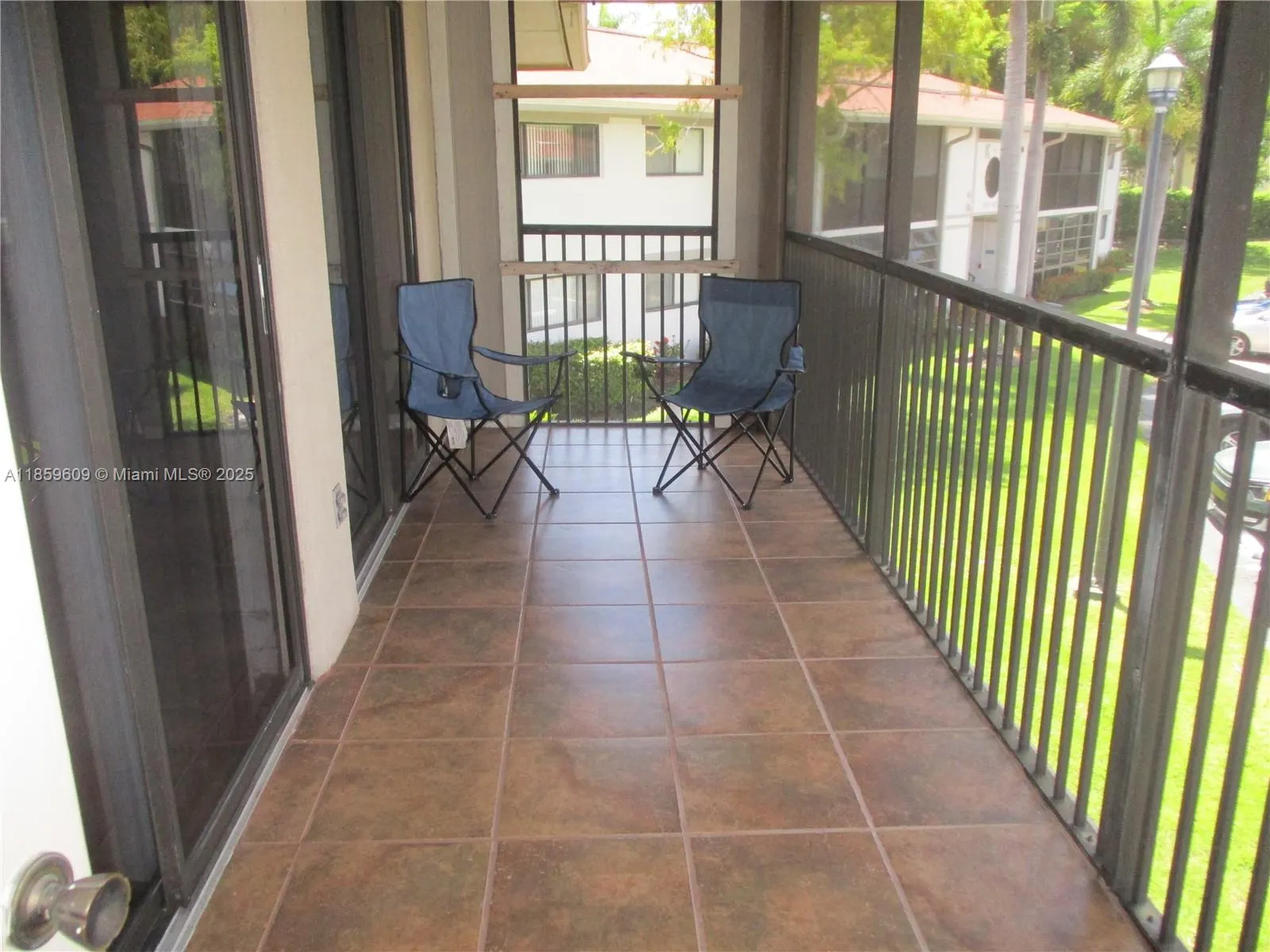 10715 W Clairmont Cir, #212