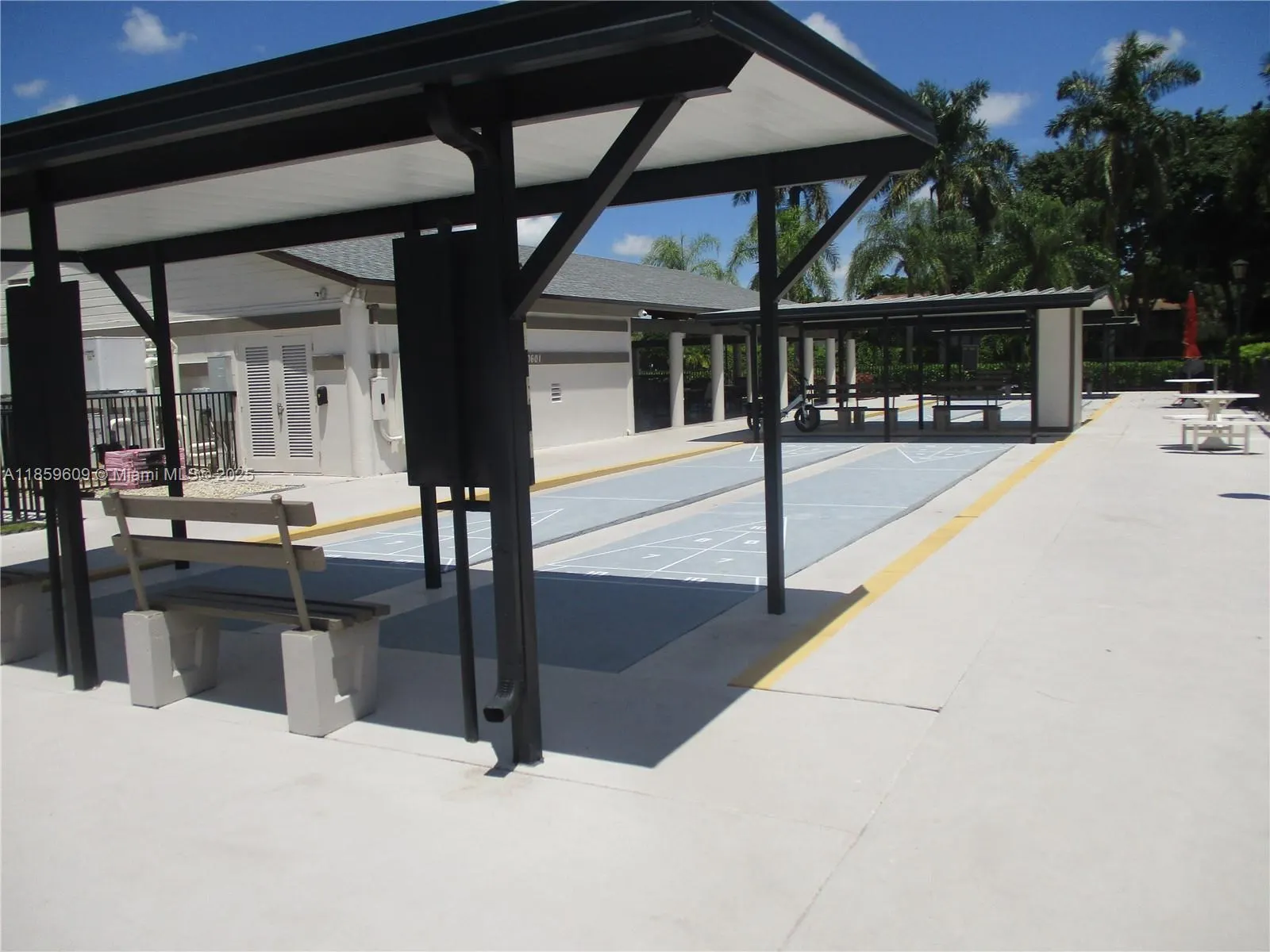 10715 W Clairmont Cir, #212
