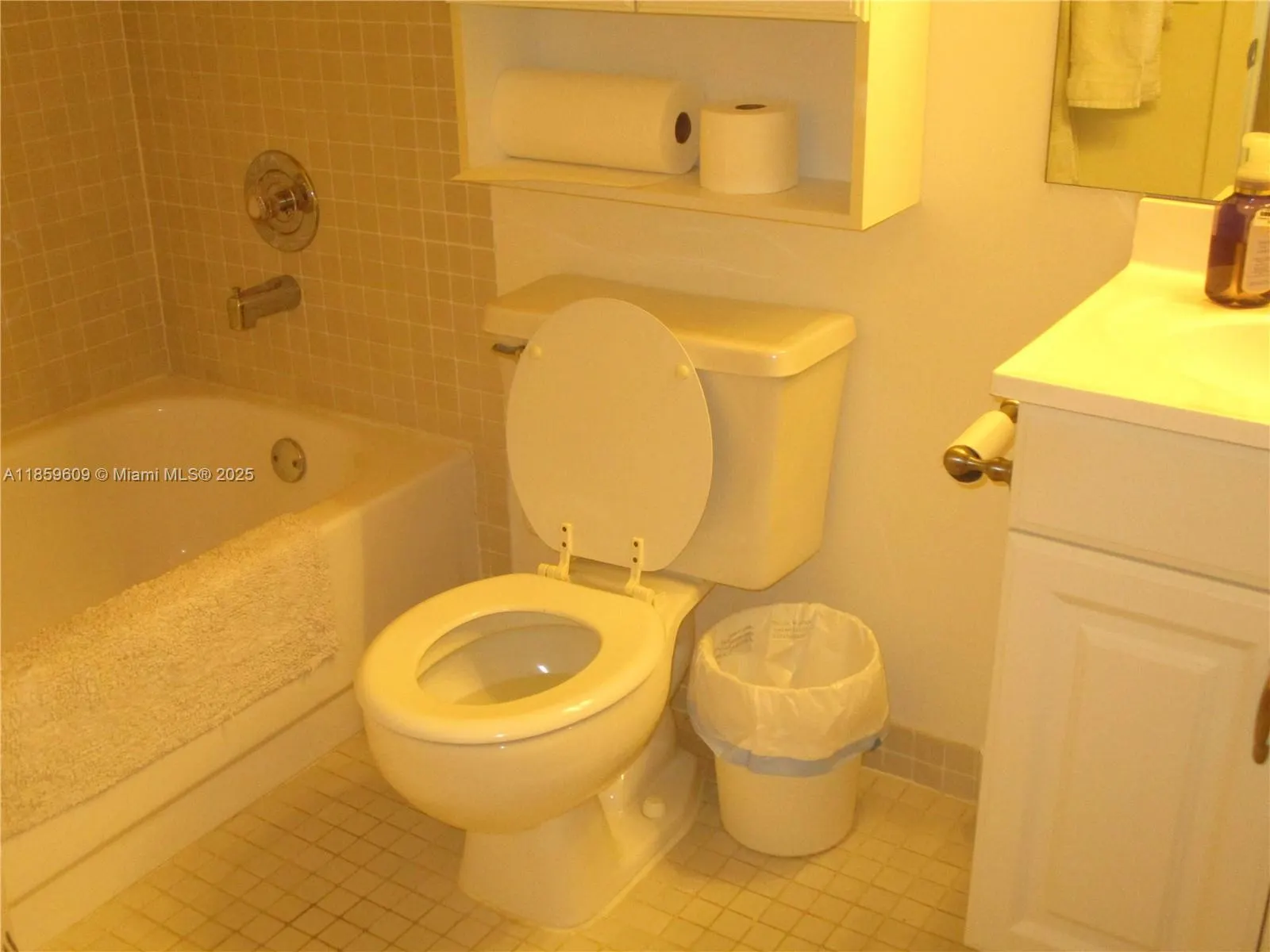 10715 W Clairmont Cir, #212