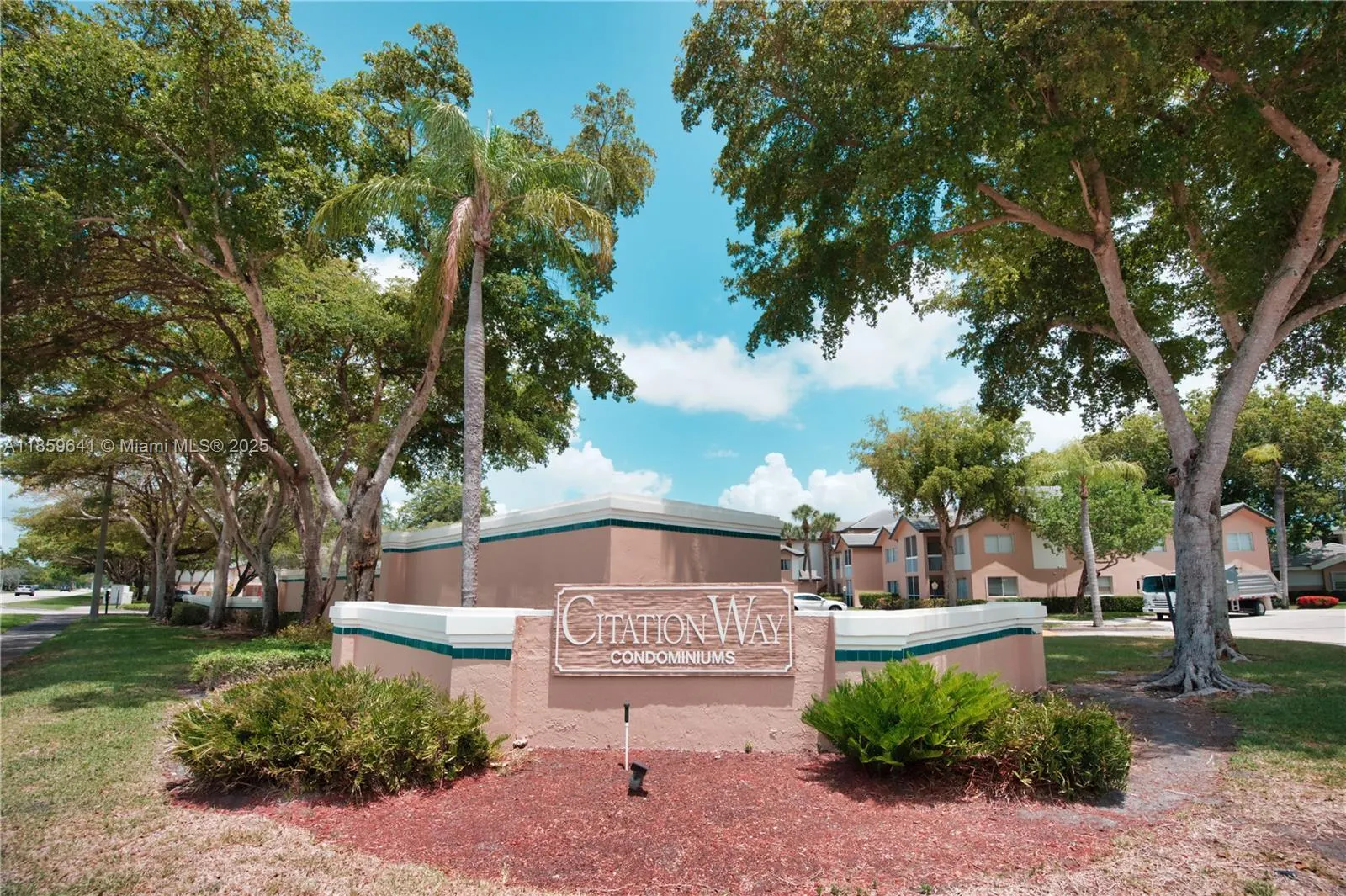 9833 Westview Dr, #829