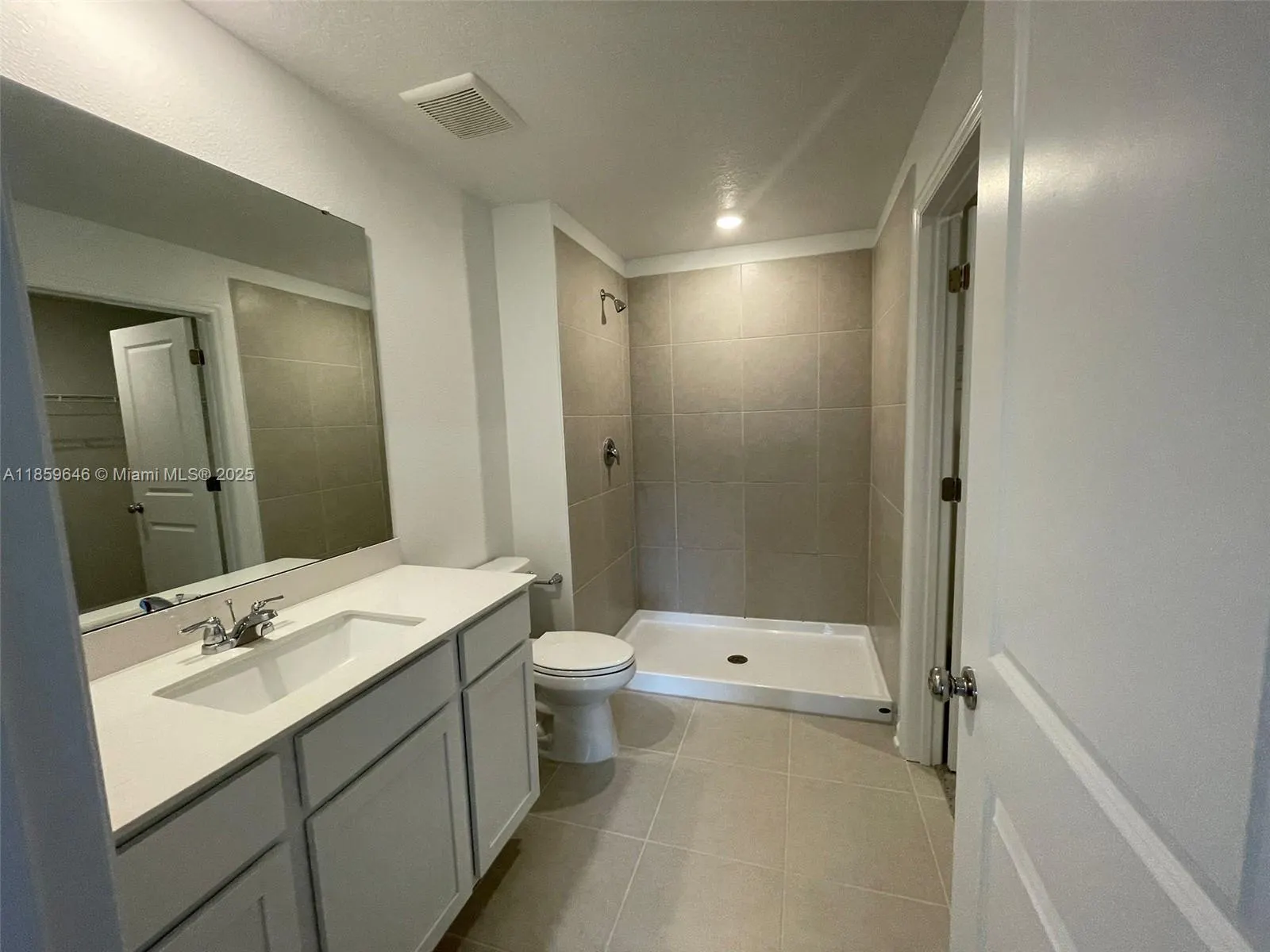 1543 Jessica Blvd, #0