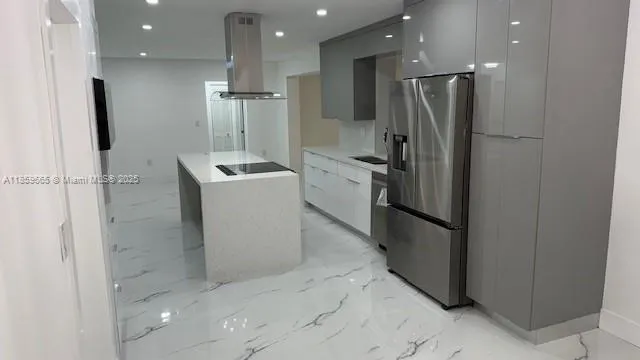10500 NW 2nd Ct