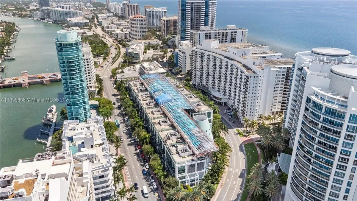6000 Collins Ave, #146