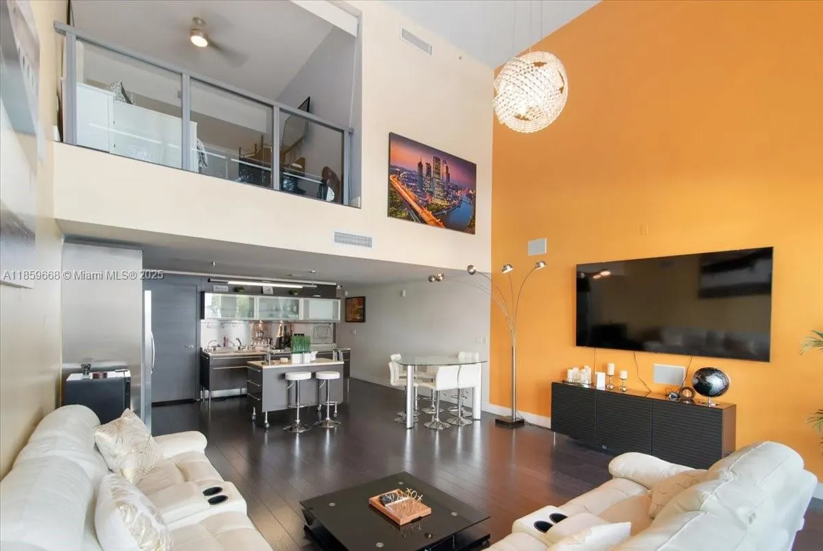 6000 Collins Ave, #146
