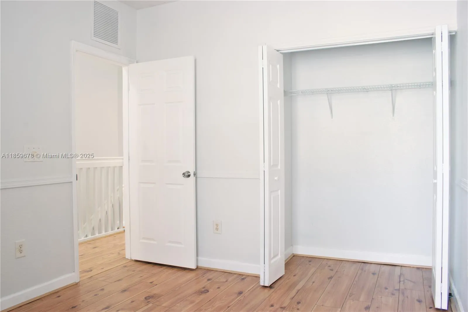 153 SE 28th Pl, #3