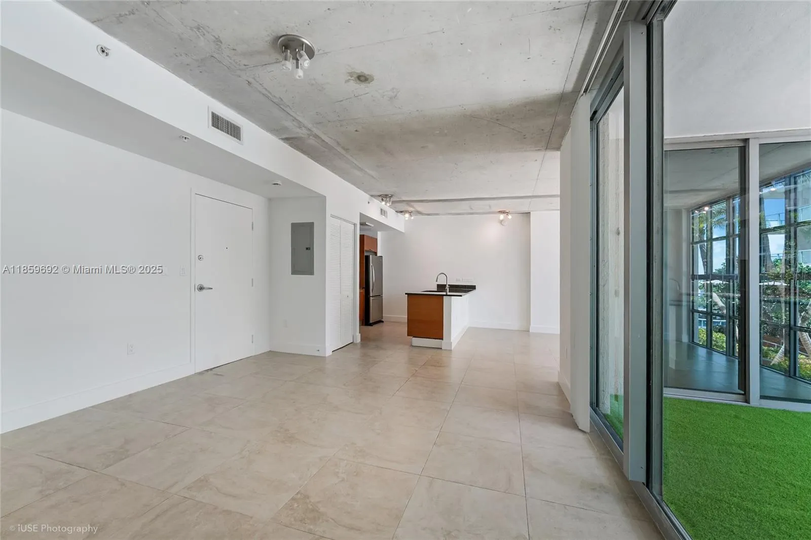 3451 NE 1st Ave, #M0808