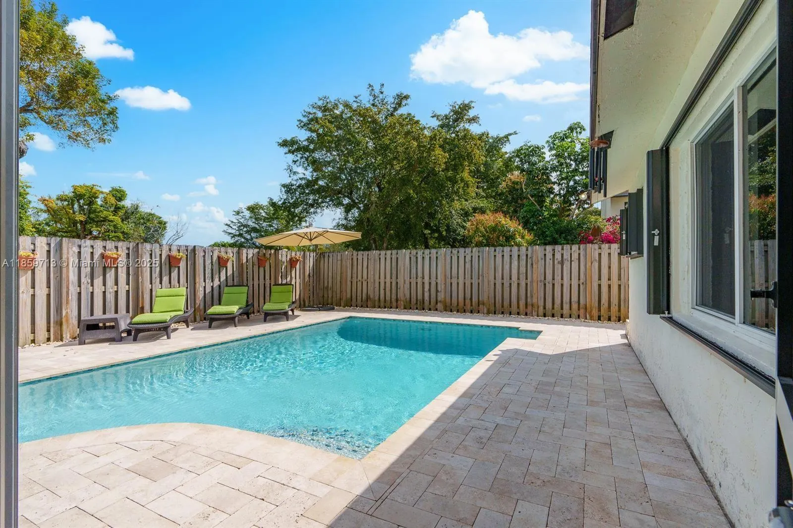 2900 NW 69th Ct