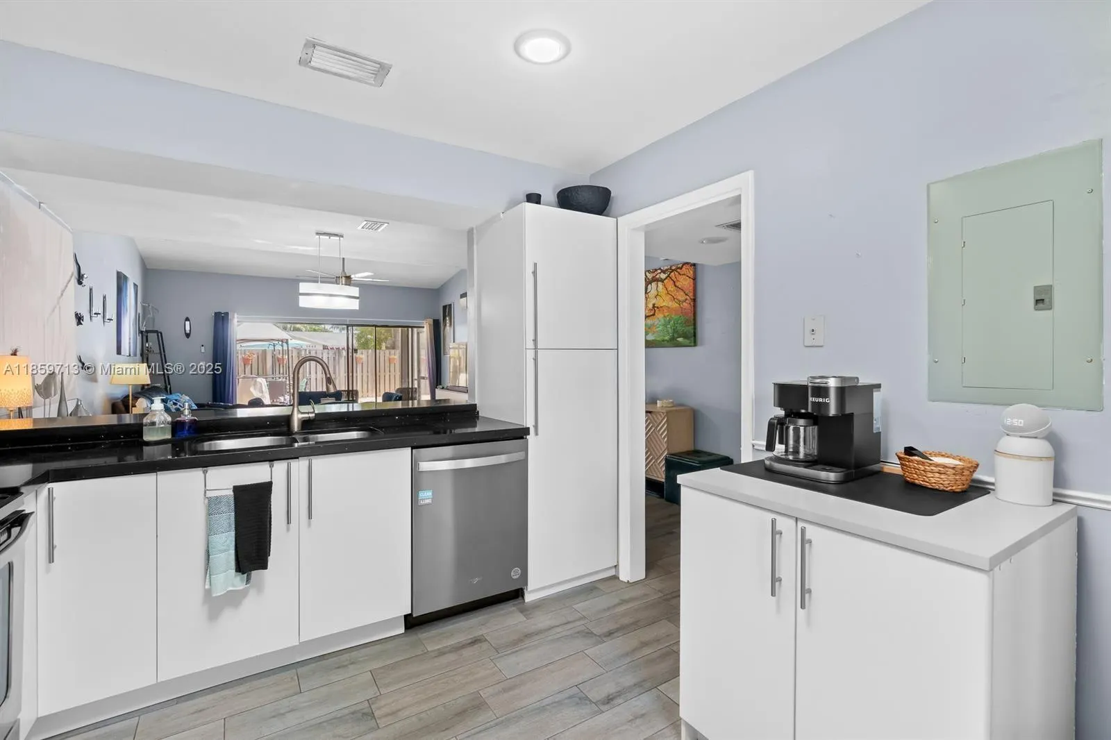 2900 NW 69th Ct