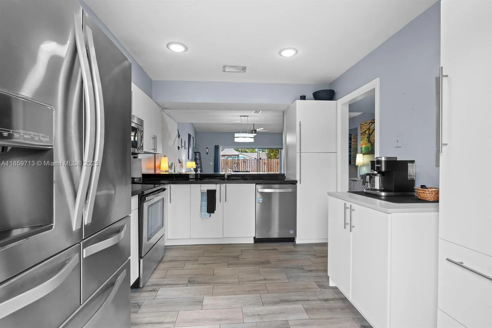 2900 NW 69th Ct