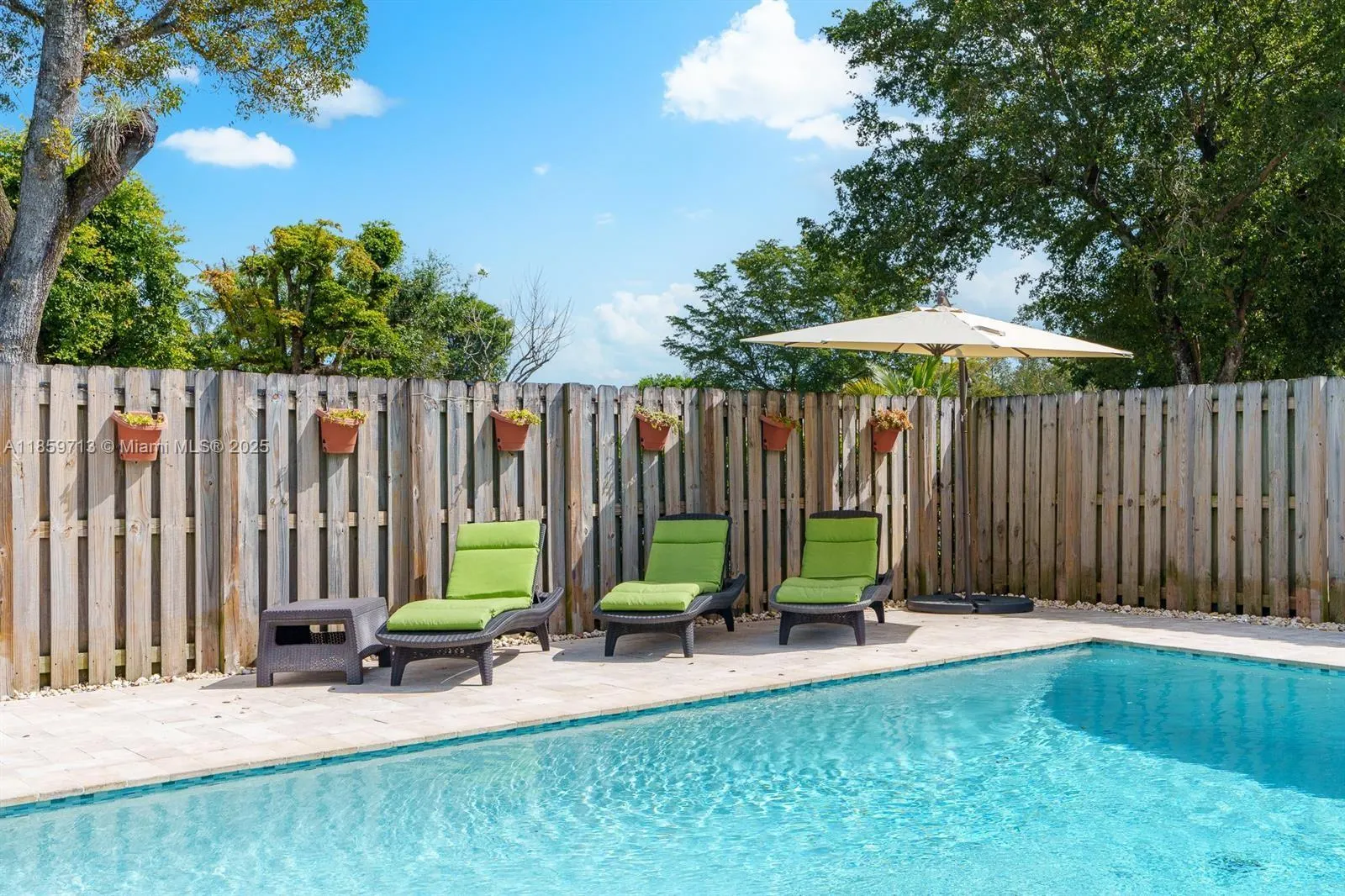 2900 NW 69th Ct