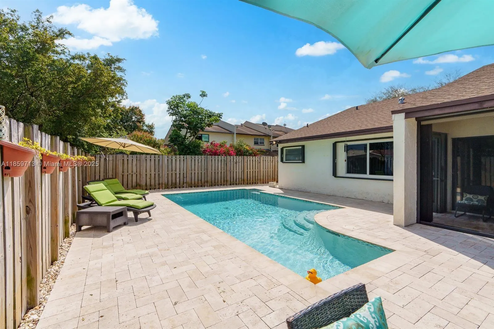 2900 NW 69th Ct