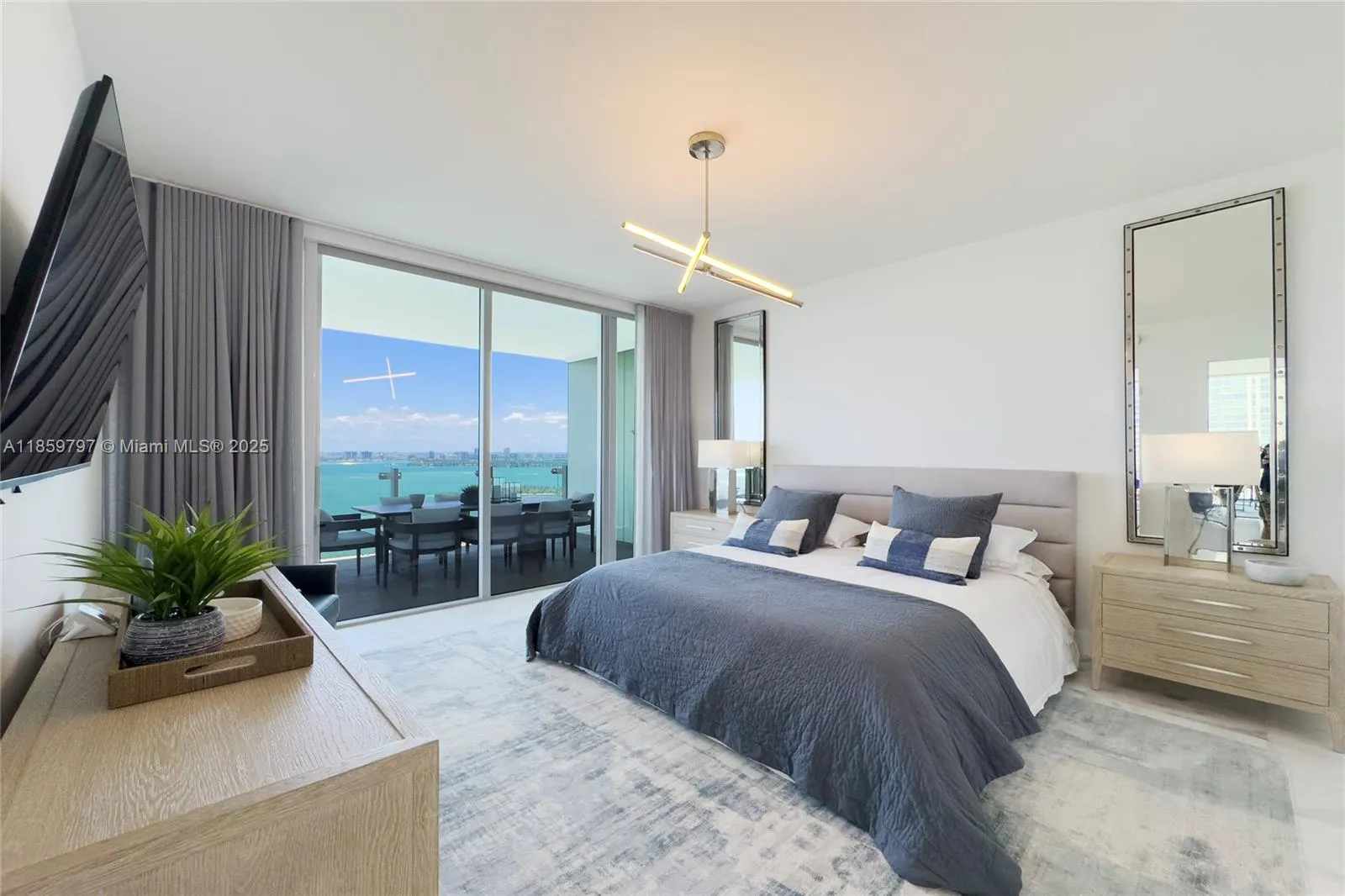 700 NE 26th Ter, #2601