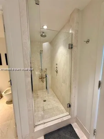 17121 Collins Ave, #2505