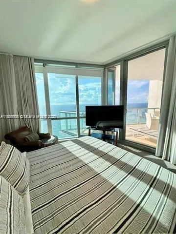 17121 Collins Ave, #2505