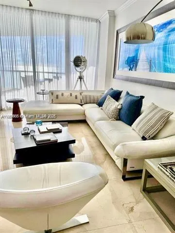 17121 Collins Ave, #2505