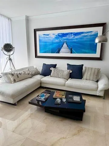 17121 Collins Ave, #2505