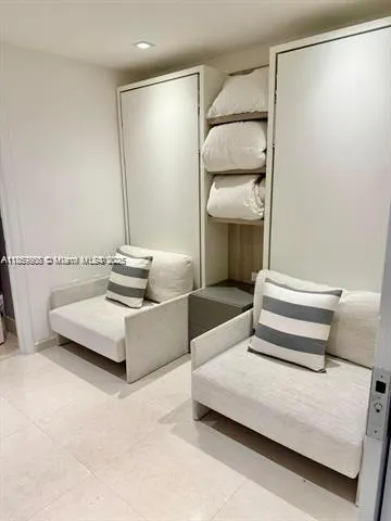 17121 Collins Ave, #2505