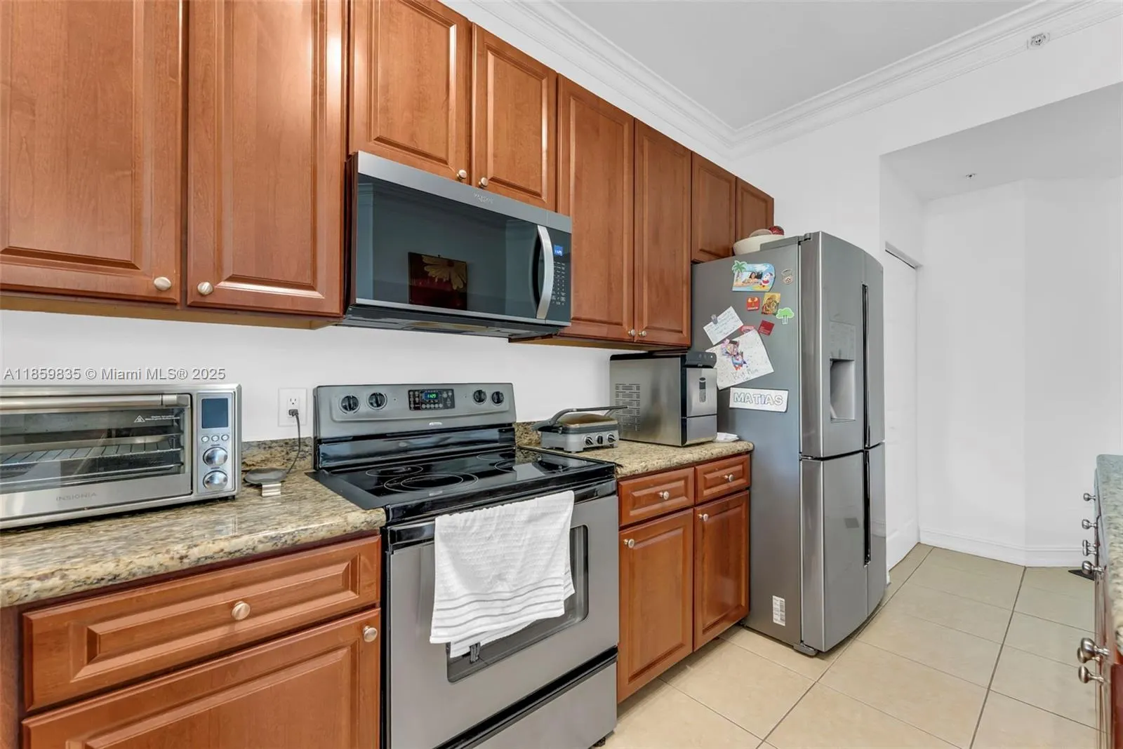 3001 NE 185th St, #610