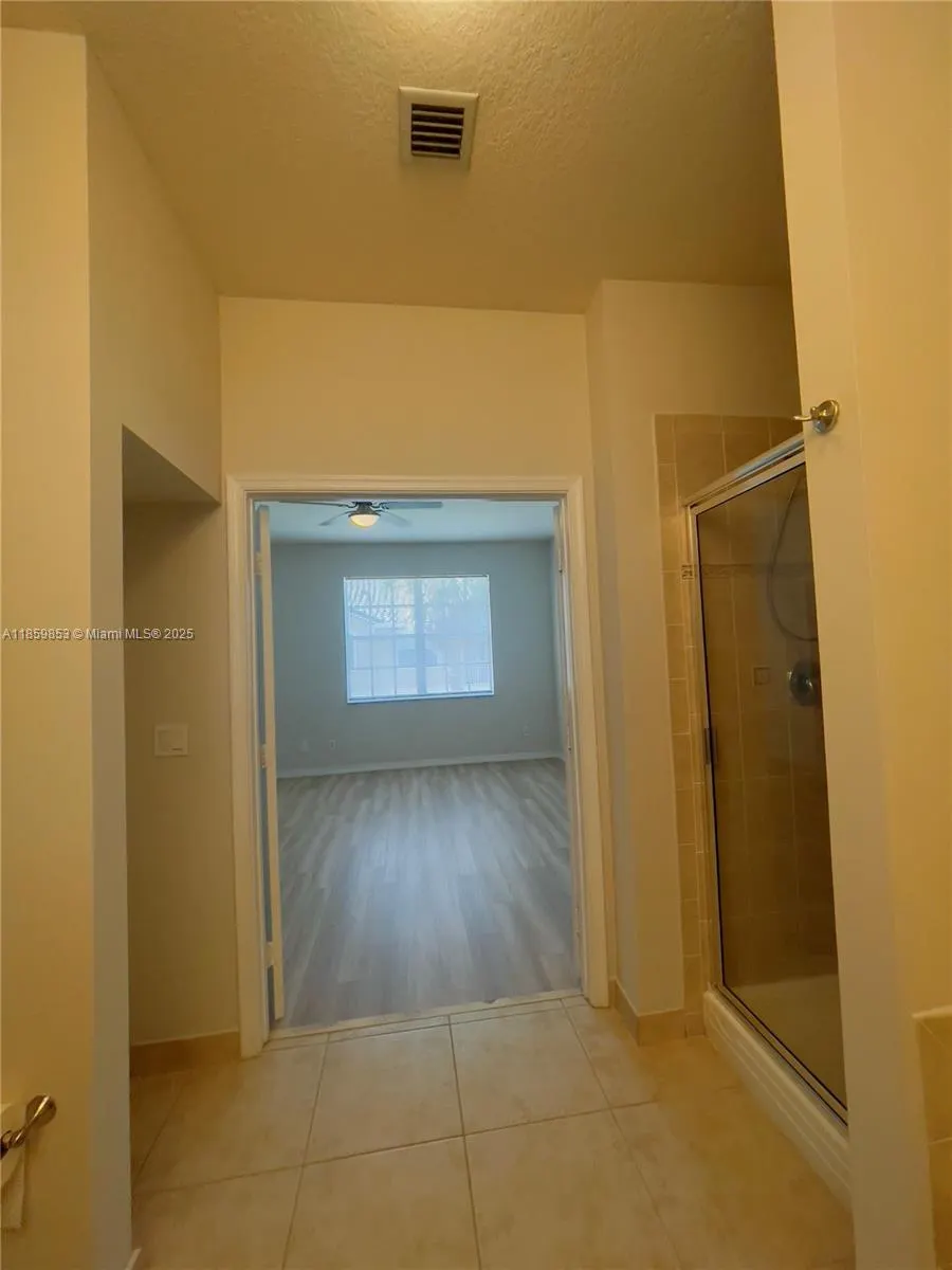 1560 SE Wilshire Pl, #103