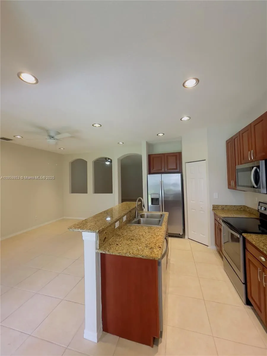 1560 SE Wilshire Pl, #103