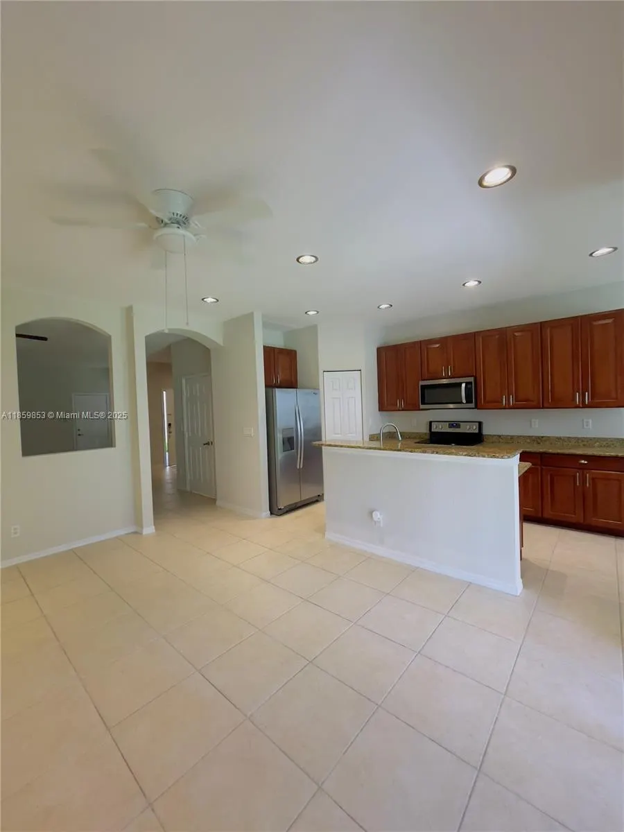 1560 SE Wilshire Pl, #103