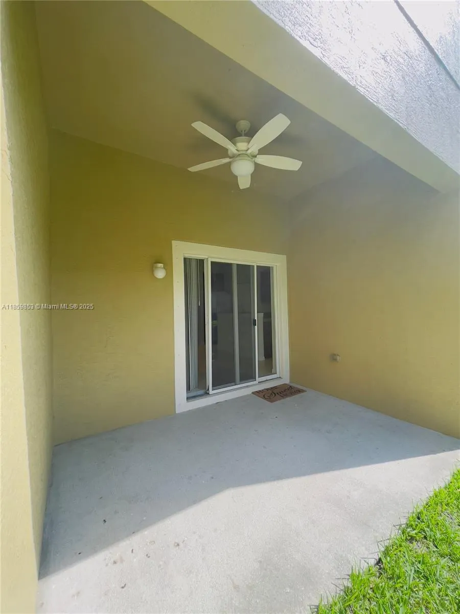 1560 SE Wilshire Pl, #103