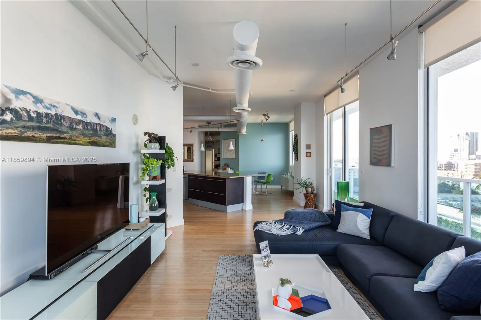 700 NE 25th St, #1003