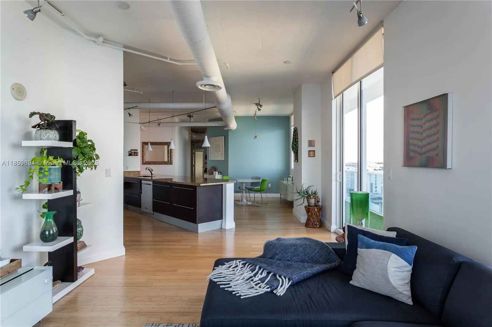 700 NE 25th St, #1003