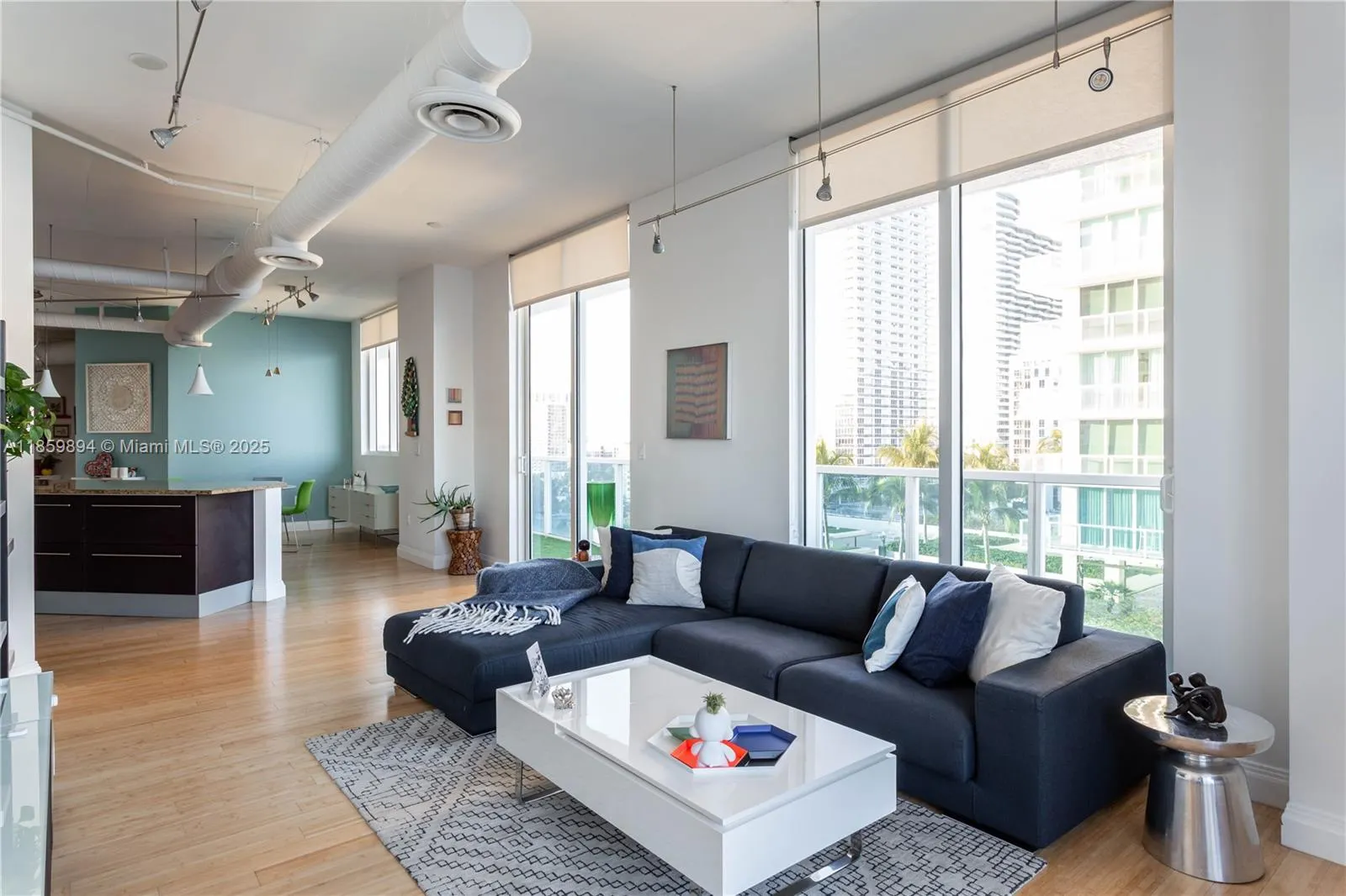 700 NE 25th St, #1003