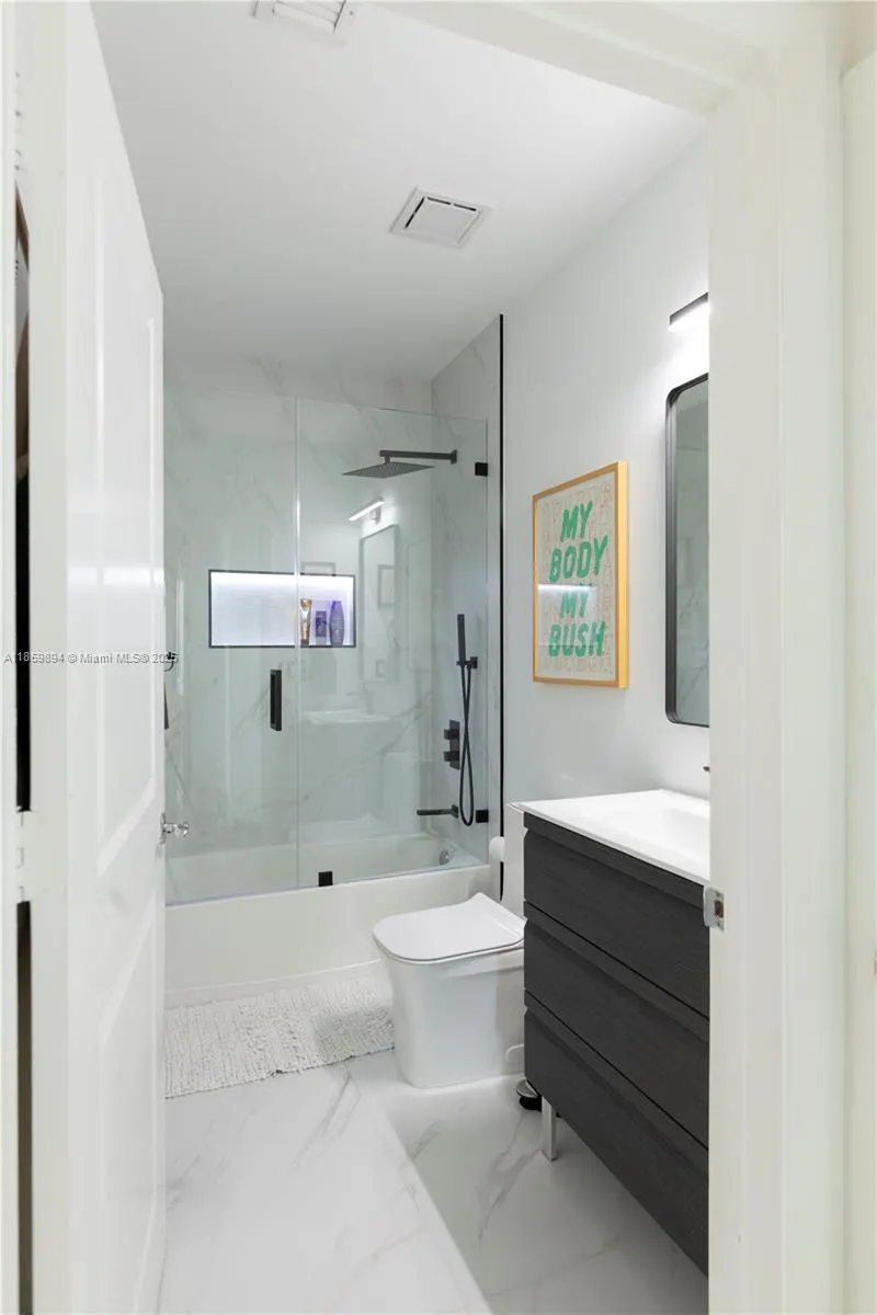 700 NE 25th St, #1003