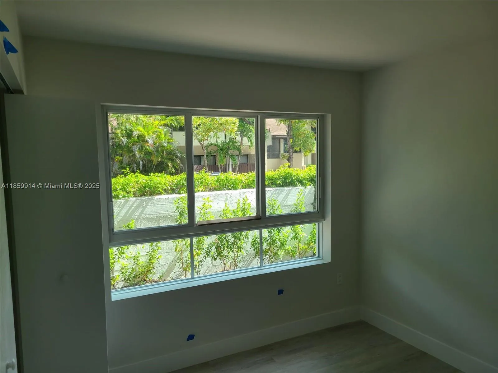 2555 NE 193 St, #2114