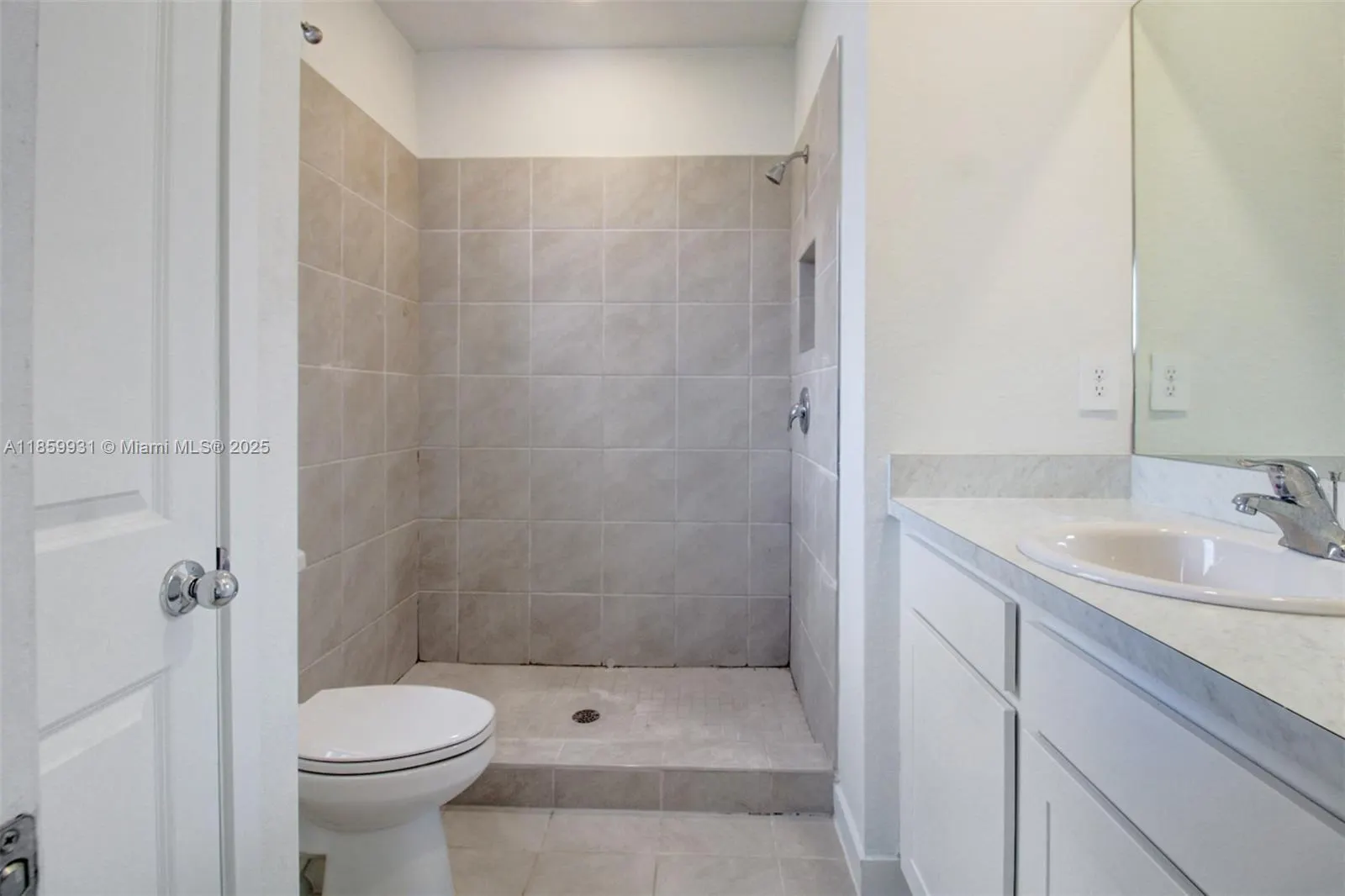 339 NE 12th St, #339