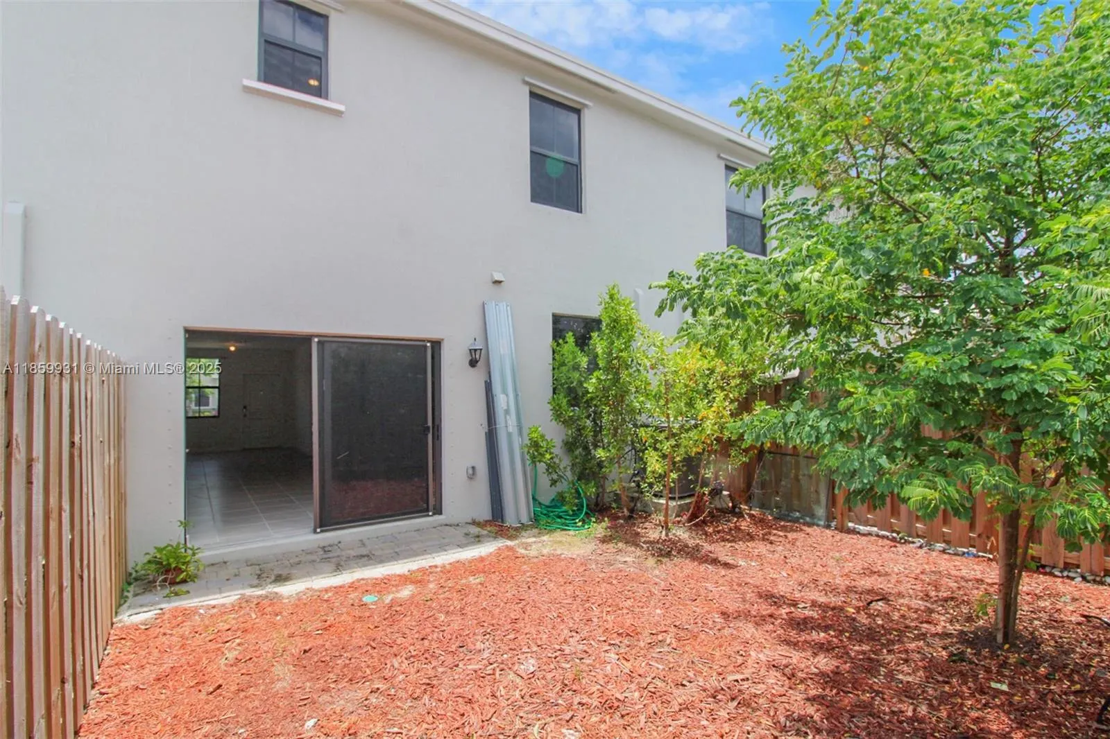 339 NE 12th St, #339