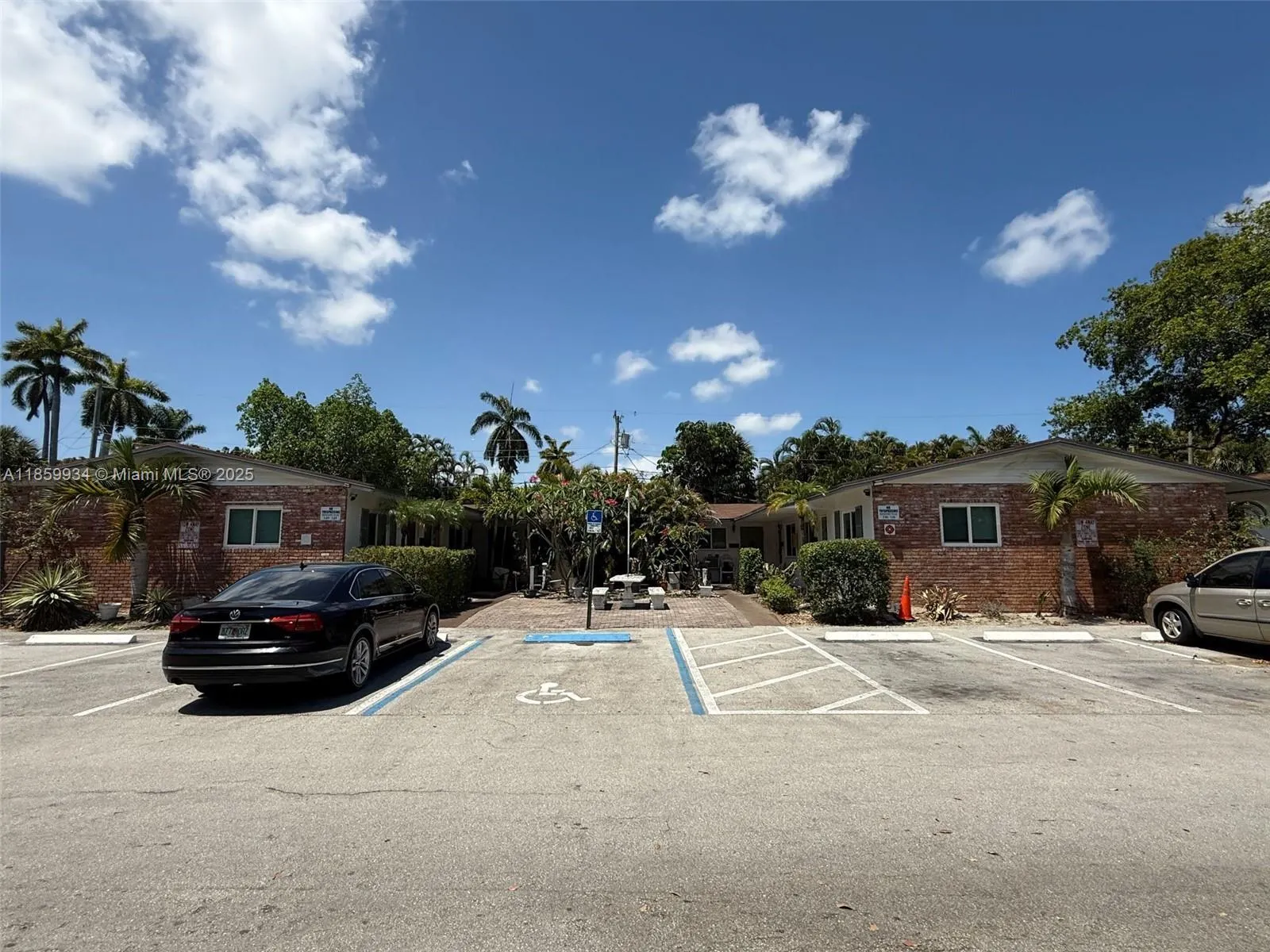 335 NW 32nd St, #341