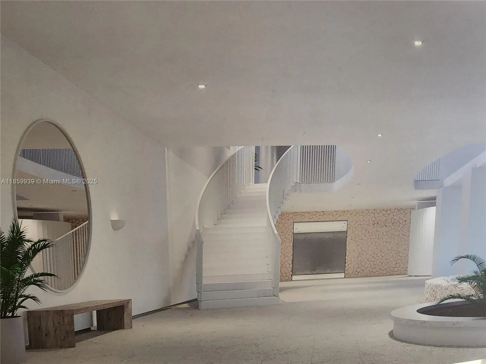 5555 Collins Ave, #9S