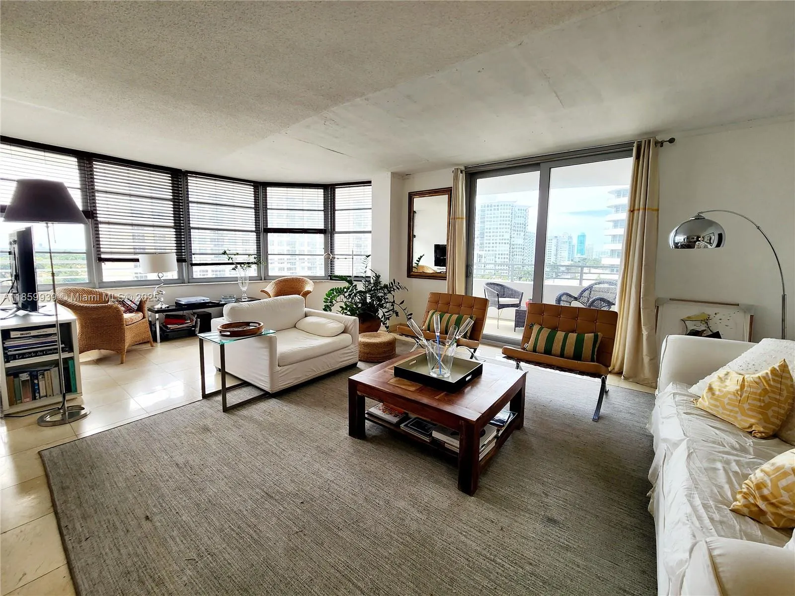 5555 Collins Ave, #9S