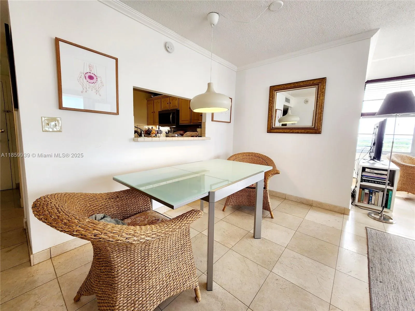 5555 Collins Ave, #9S