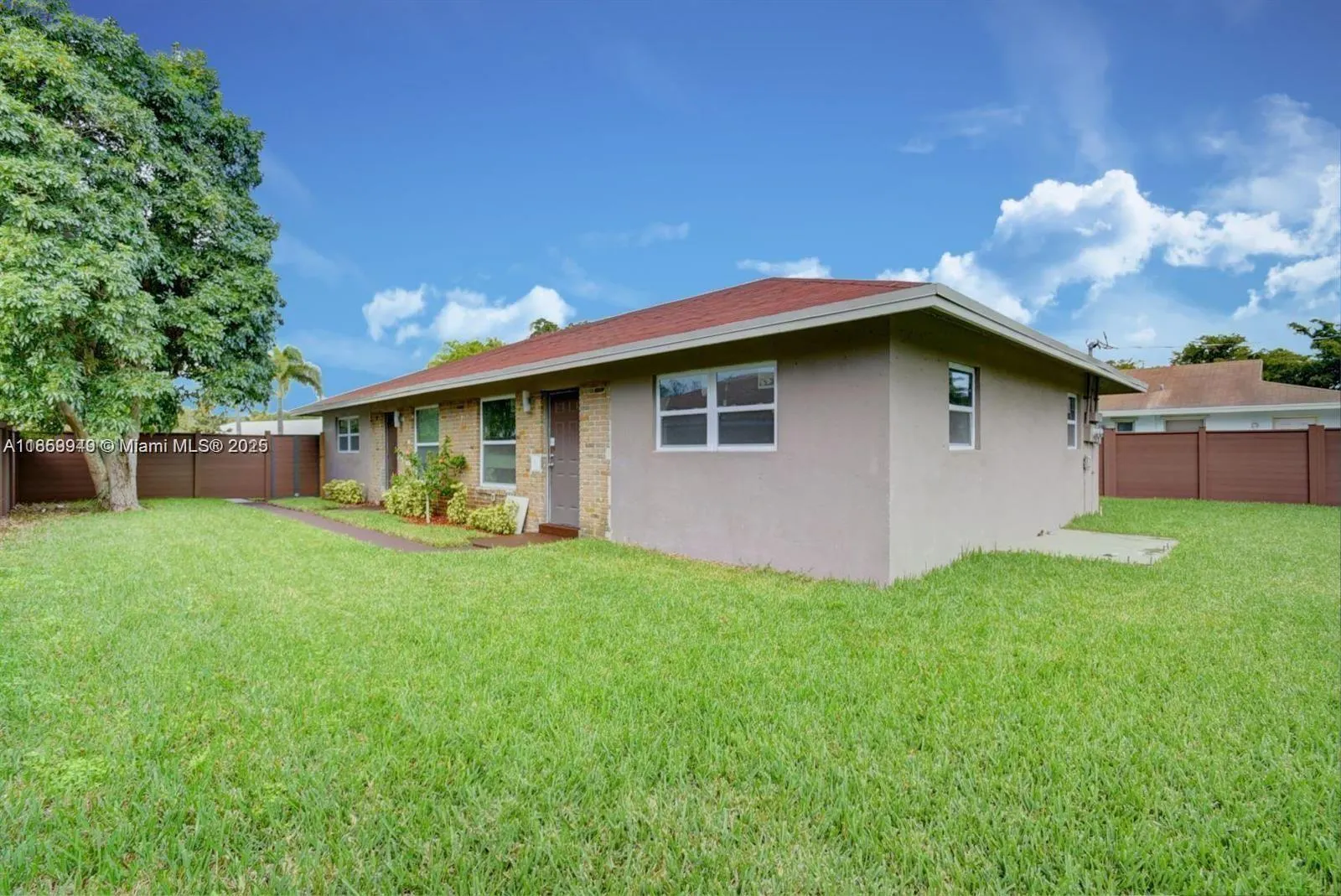 2203 NE 3rd Ave, #2203