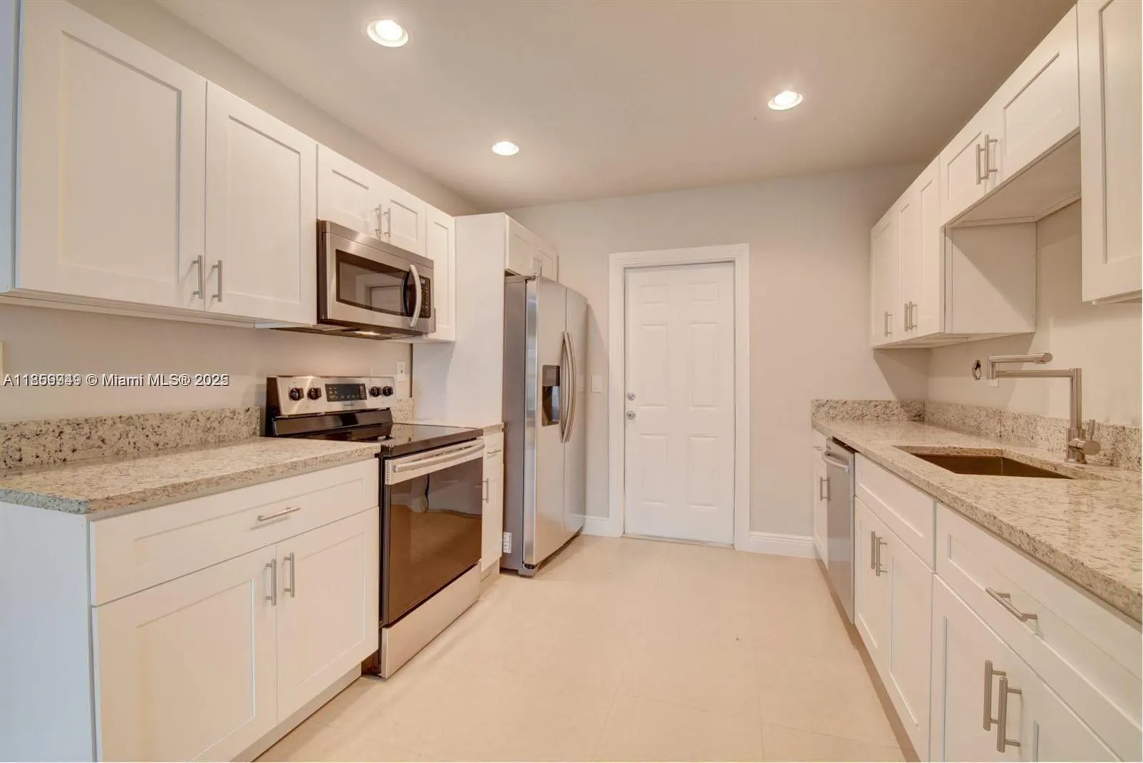 2203 NE 3rd Ave, #2203