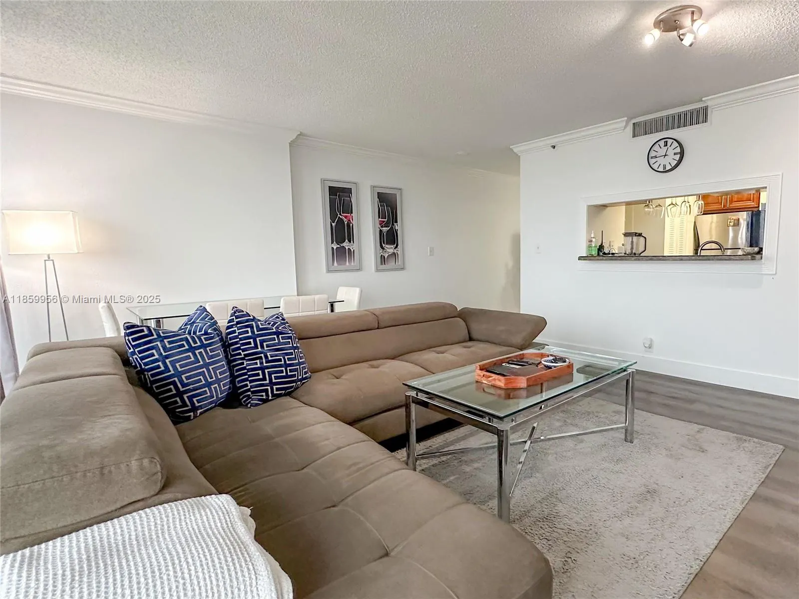 7601 E Treasure Dr, #1205
